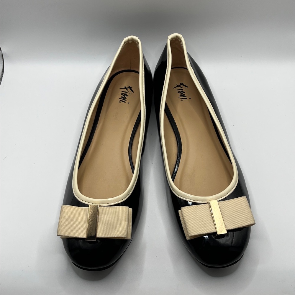 Fioni Ballet Flats Patent Leather with Bow Size 9 ~EUC